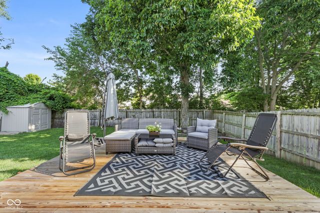 6412 Brooks Bend Boulevard, Indianapolis, IN 46237