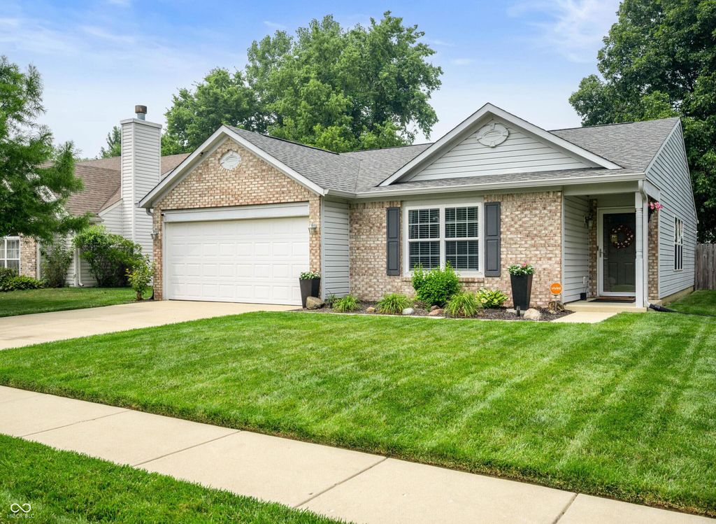 6412 Brooks Bend Boulevard, Indianapolis, IN 46237