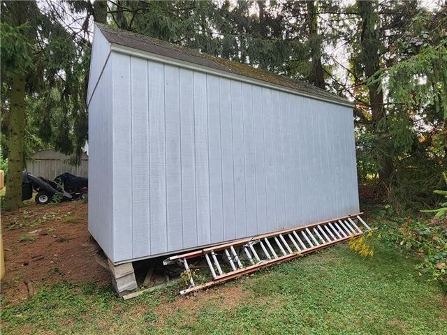 209 Baxter Lane, Center Twp, PA 16001