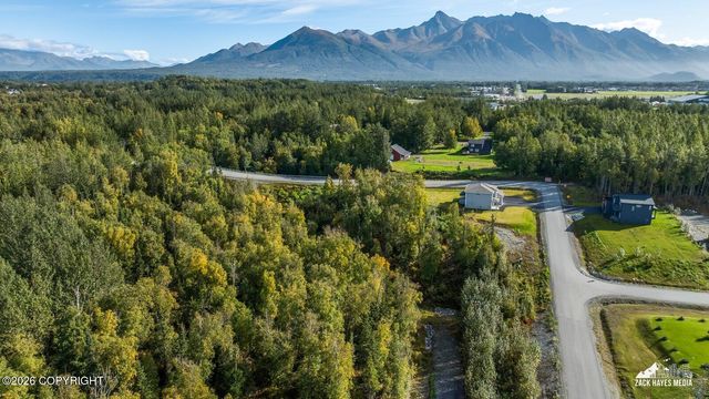 11901 E Kingdom Avenue, Palmer, AK 99645