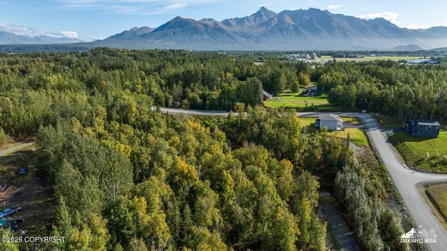 11901 E Kingdom Avenue, Palmer, AK 99645
