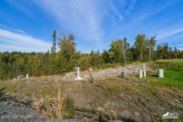 11901 E Kingdom Avenue, Palmer, AK 99645