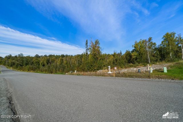 11901 E Kingdom Avenue, Palmer, AK 99645