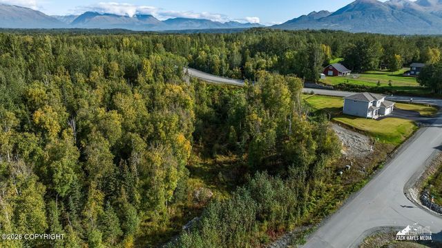11901 E Kingdom Avenue, Palmer, AK 99645