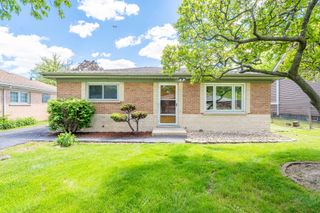 319 Spruce Avenue, Bensenville, IL 60106