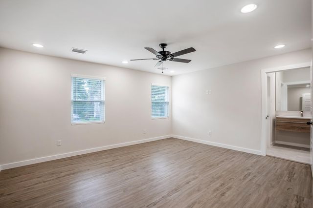 710 Thornwood, Shenandoah, TX 77381