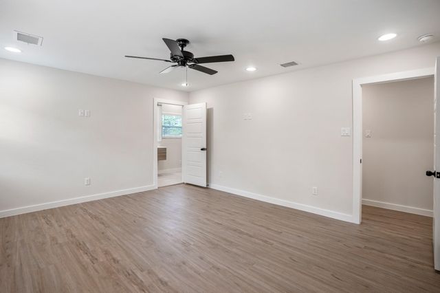 710 Thornwood, Shenandoah, TX 77381