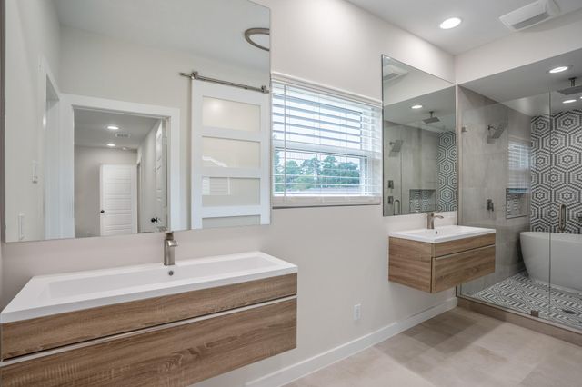 710 Thornwood, Shenandoah, TX 77381