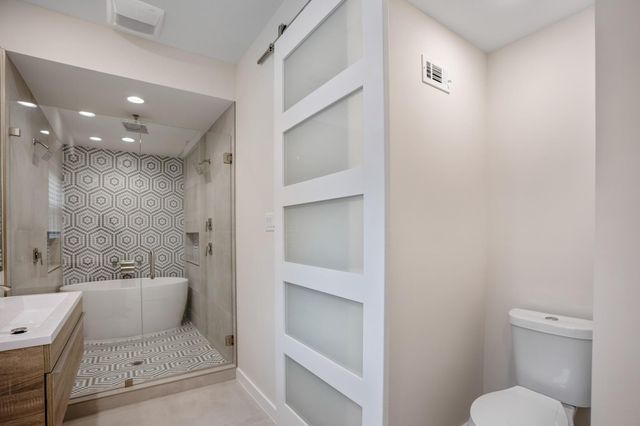 710 Thornwood, Shenandoah, TX 77381