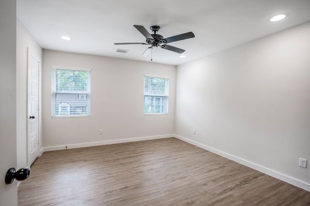 710 Thornwood, Shenandoah, TX 77381