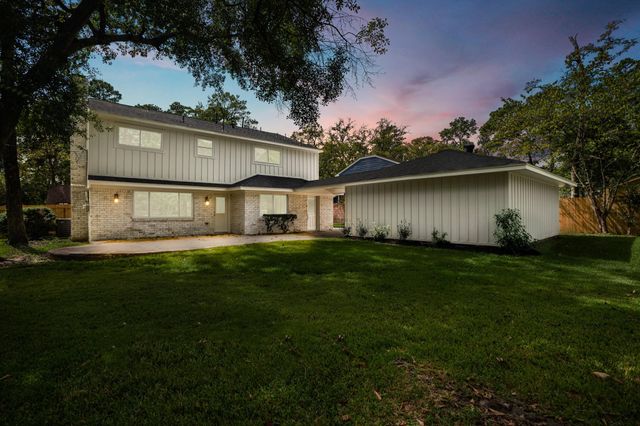 710 Thornwood, Shenandoah, TX 77381