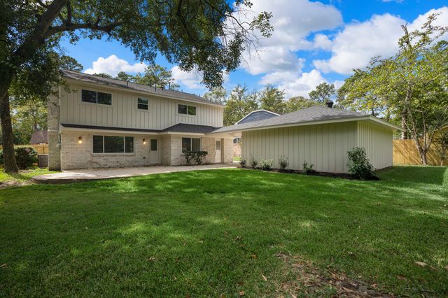 710 Thornwood, Shenandoah, TX 77381