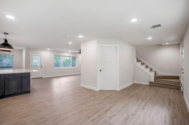 710 Thornwood, Shenandoah, TX 77381