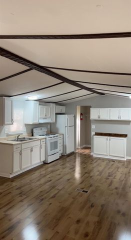 213 Orange St, Cleveland, TX 77327