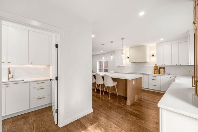 41 Rogers Avenue, Somerville, MA 02144