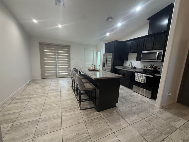 353 N 23rd Tr, San Luis, AZ 85336