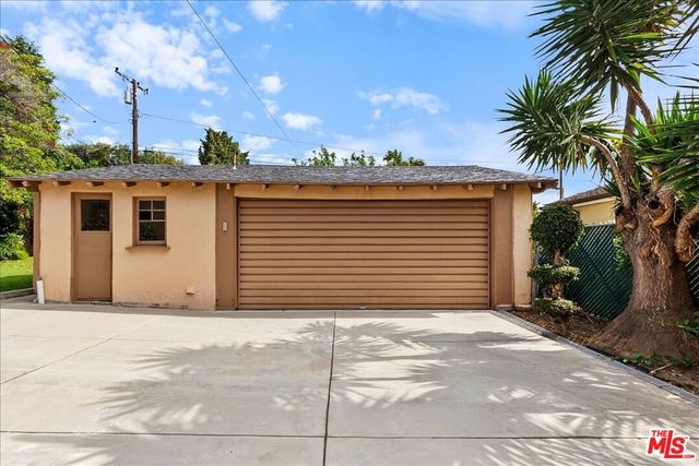 1111 Berkeley Street, Santa Monica, CA 90403
