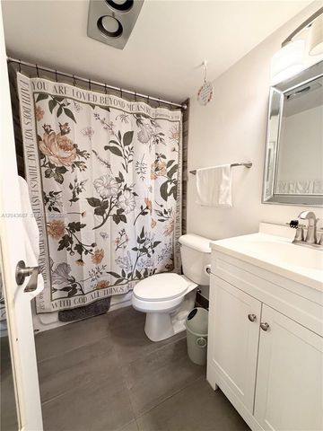 8101 SW 24th Ct 405, Davie, FL 33324