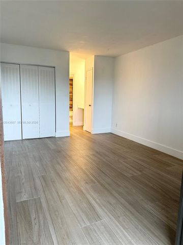 8101 SW 24th Ct 405, Davie, FL 33324