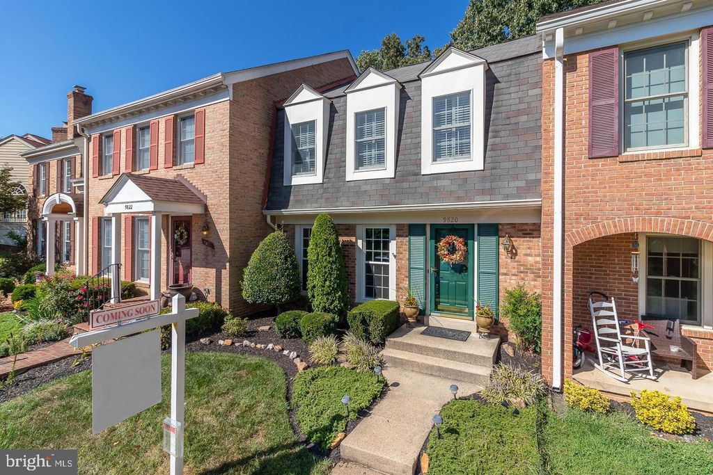 9820 BURKE POND LN, Burke, VA 22015