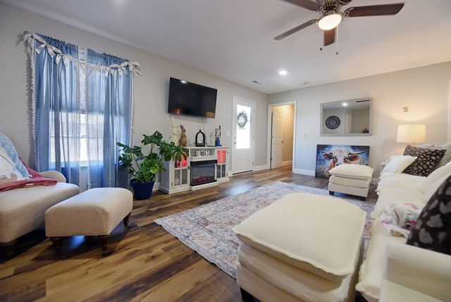 91 Hickory Street, Hayesville, NC 28904