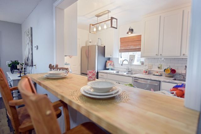 91 Hickory Street, Hayesville, NC 28904