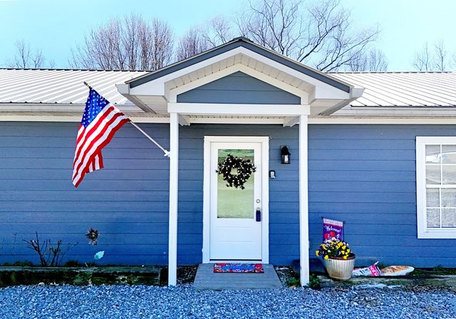 91 Hickory Street, Hayesville, NC 28904