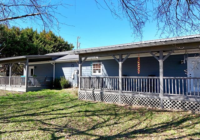 91 Hickory Street, Hayesville, NC 28904