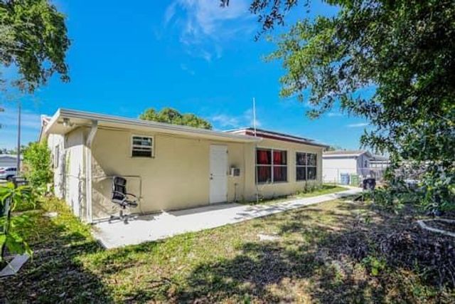 156 NW 80th Ave, Margate, FL 33063