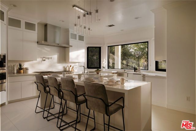 5474 Amber Circle, Calabasas, CA 91302