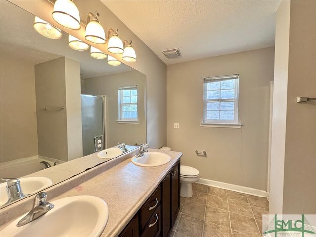 213 Augusta Way, Hinesville, GA 31313