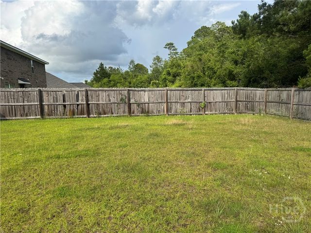 213 Augusta Way, Hinesville, GA 31313