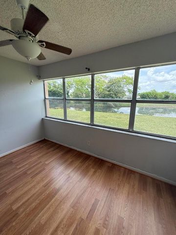 9881 SUNRISE LAKES Boulevard 104, Sunrise, FL 33322