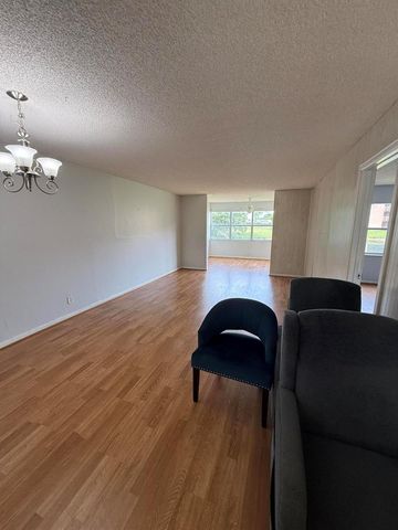 9881 SUNRISE LAKES Boulevard 104, Sunrise, FL 33322