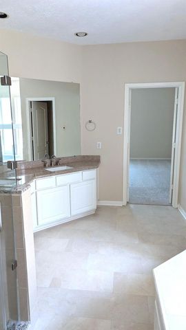 12526 Cherry Creek Bend Lane, Houston, TX 77041