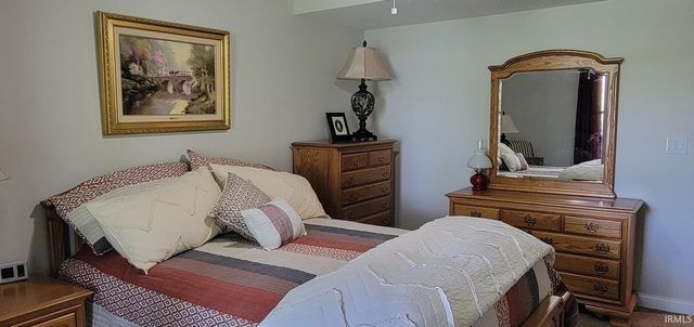 11608 Boggs West Circle, Loogootee, IN 47553