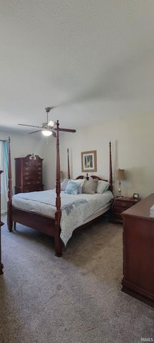 11608 Boggs West Circle, Loogootee, IN 47553