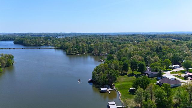 11608 Boggs West Circle, Loogootee, IN 47553