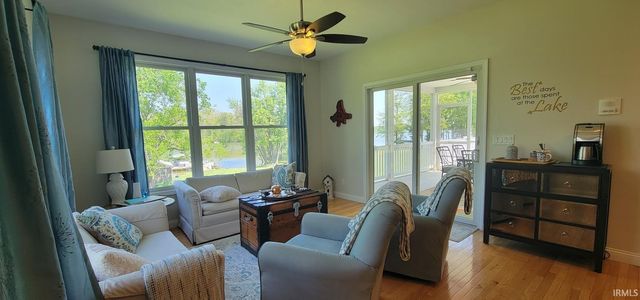 11608 Boggs West Circle, Loogootee, IN 47553
