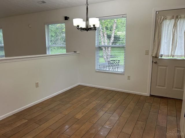 573 Hearthstone Court, Lebanon, OH 45036