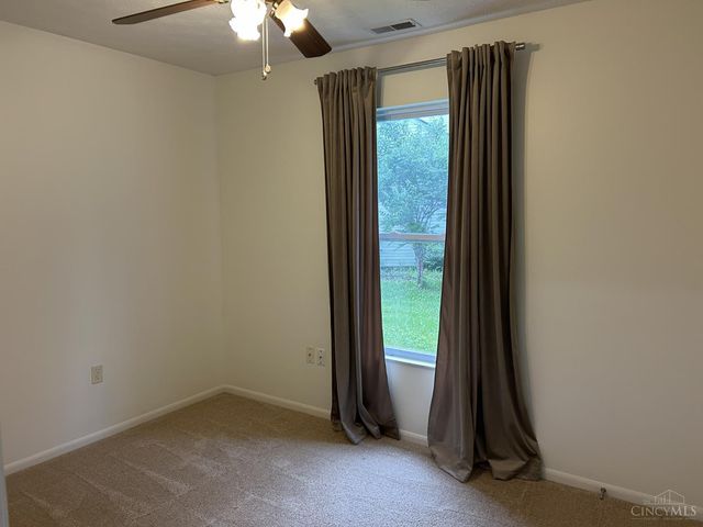 573 Hearthstone Court, Lebanon, OH 45036