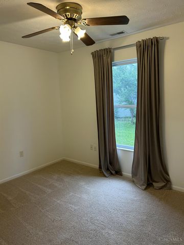 573 Hearthstone Court, Lebanon, OH 45036