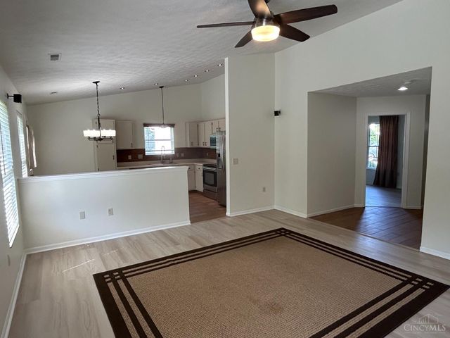 573 Hearthstone Court, Lebanon, OH 45036