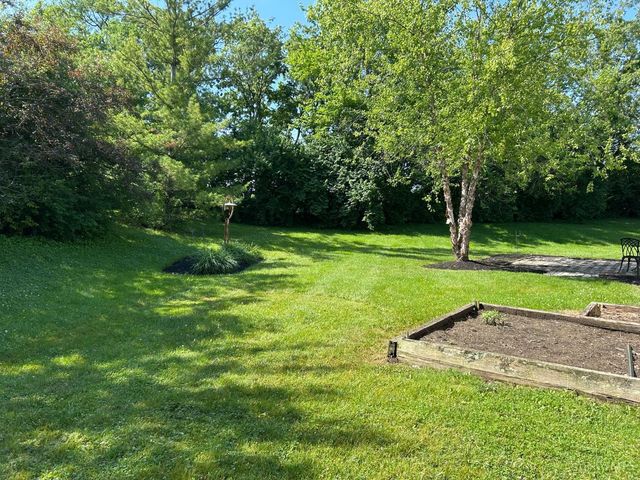 573 Hearthstone Court, Lebanon, OH 45036