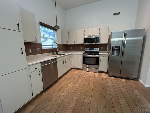 573 Hearthstone Court, Lebanon, OH 45036