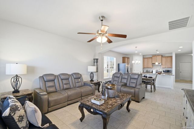 756 MORGANS ML, New Braunfels, TX 78130