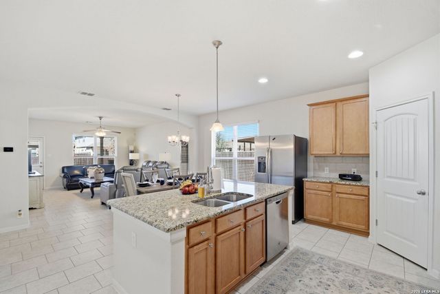 756 MORGANS ML, New Braunfels, TX 78130