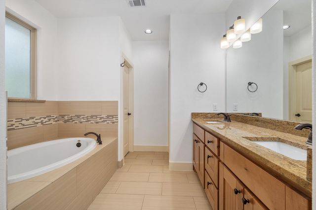 22127 OBAN DR, Spicewood, TX 78669