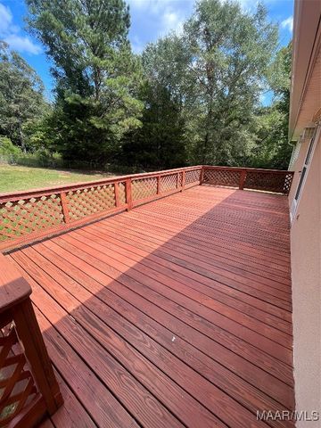 162 Old Barn Road, Wetumpka, AL 36092