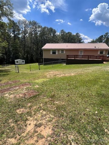 162 Old Barn Road, Wetumpka, AL 36092